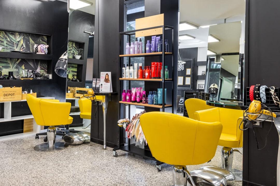 Salone Vogue , Riva Del Garda, Trentino Alto Adige