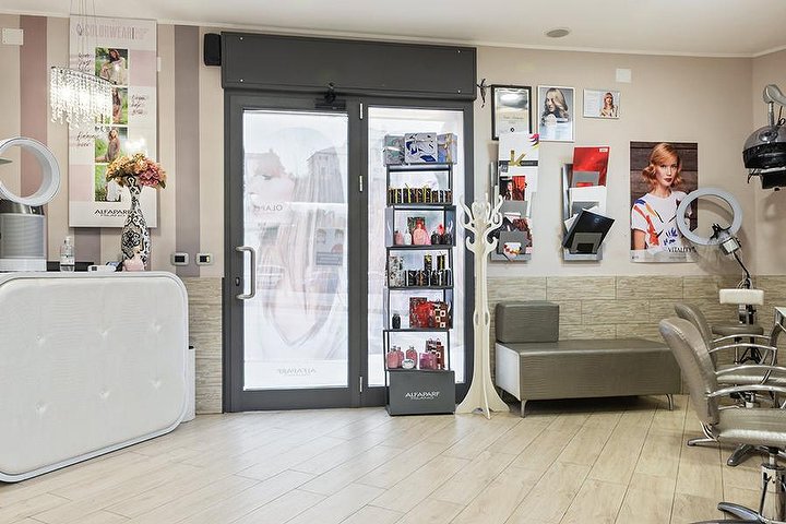  Palmiere Hairstyle - Coiffure Genova - Photo de galerie - OneBooking
