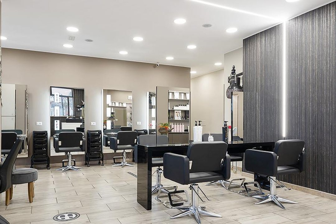 Francesco & Melinda parrucchieri, Sicilia