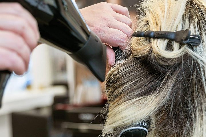 Alessandro Buzzelli Parrucchieri - Coiffure Villa Raspa - Photo de galerie - OneBooking
