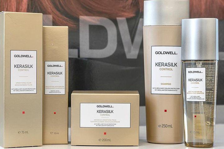Alessandro Buzzelli Parrucchieri - Coiffure Villa Raspa - Photo de galerie - OneBooking
