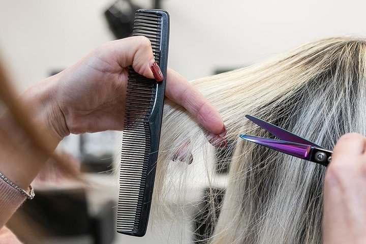 Alessandro Buzzelli Parrucchieri - Coiffure Villa Raspa - Photo de galerie - OneBooking