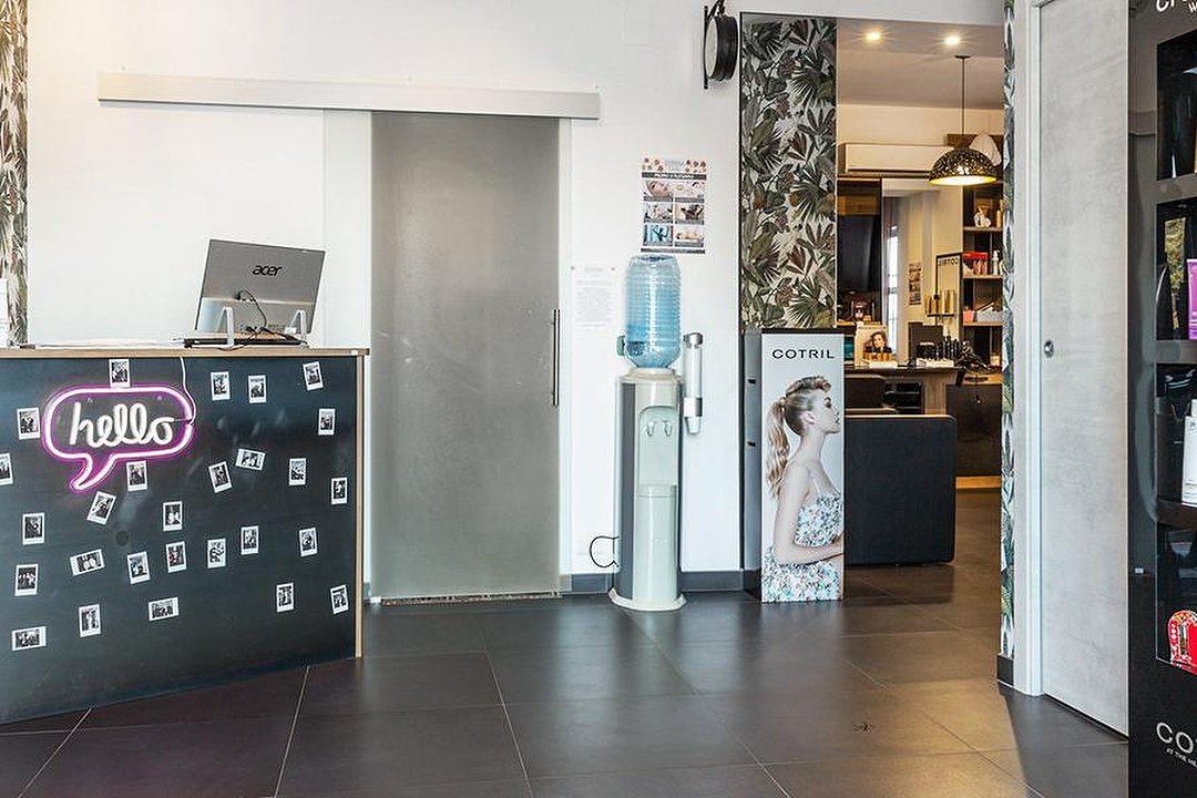 Esteem Clinic - Viale D'Italia 169, Tamburi - Lido Azzurro, Taranto