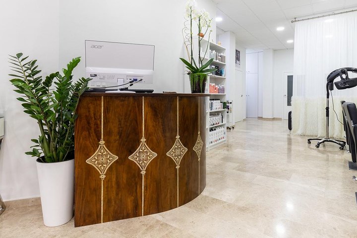 Martín Candela Peluquería & Estética - Barbier Elche - Photo de galerie - OneBooking