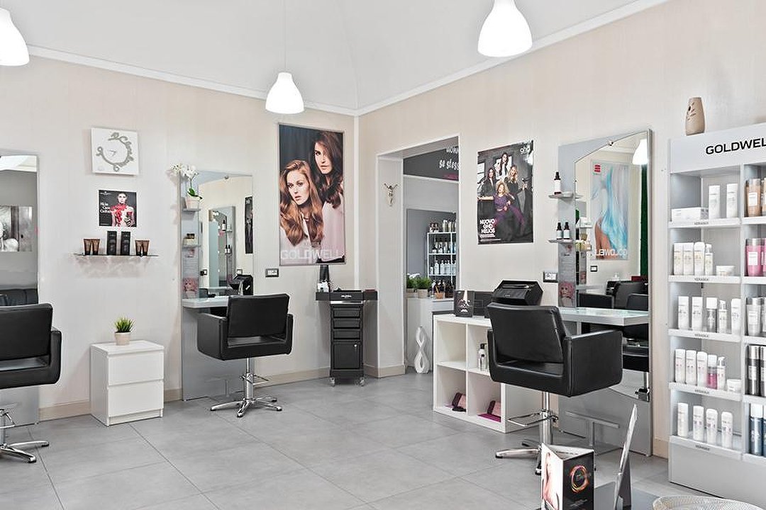 SANDRA LO RE PARRUCCHIERI , Sicilia