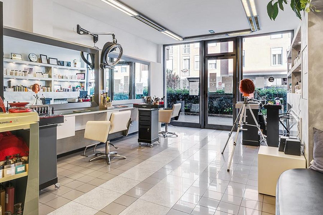 Ilaria Proietto Parrucchieri, L' Isolotto, Firenze