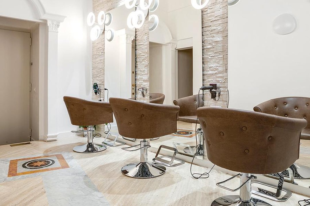 Strumbo Hair Stylist, Centro Storico, Roma