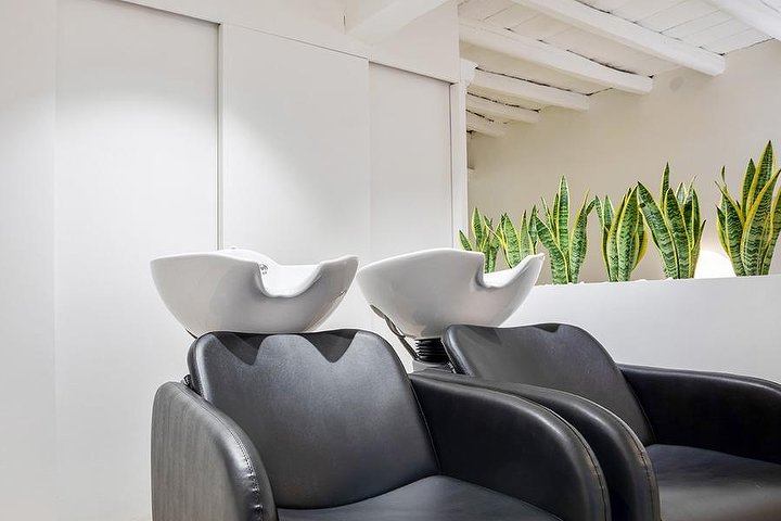 Strumbo Hair Stylist - Coiffure Roma - Photo de galerie - OneBooking