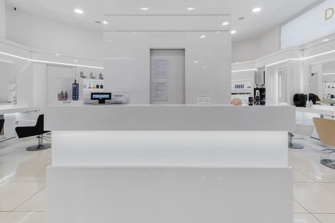 Dessange Peschiera Borromeo, Lombardia