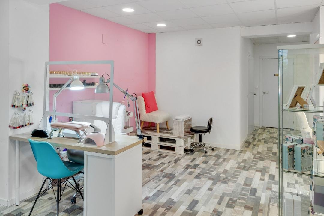 Mima tus uñas, Beteró, Valencia