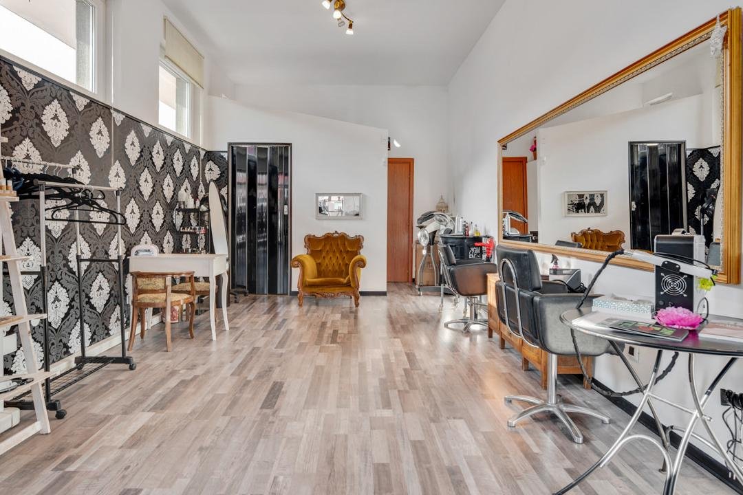 Acconciature Debora, Lombardia