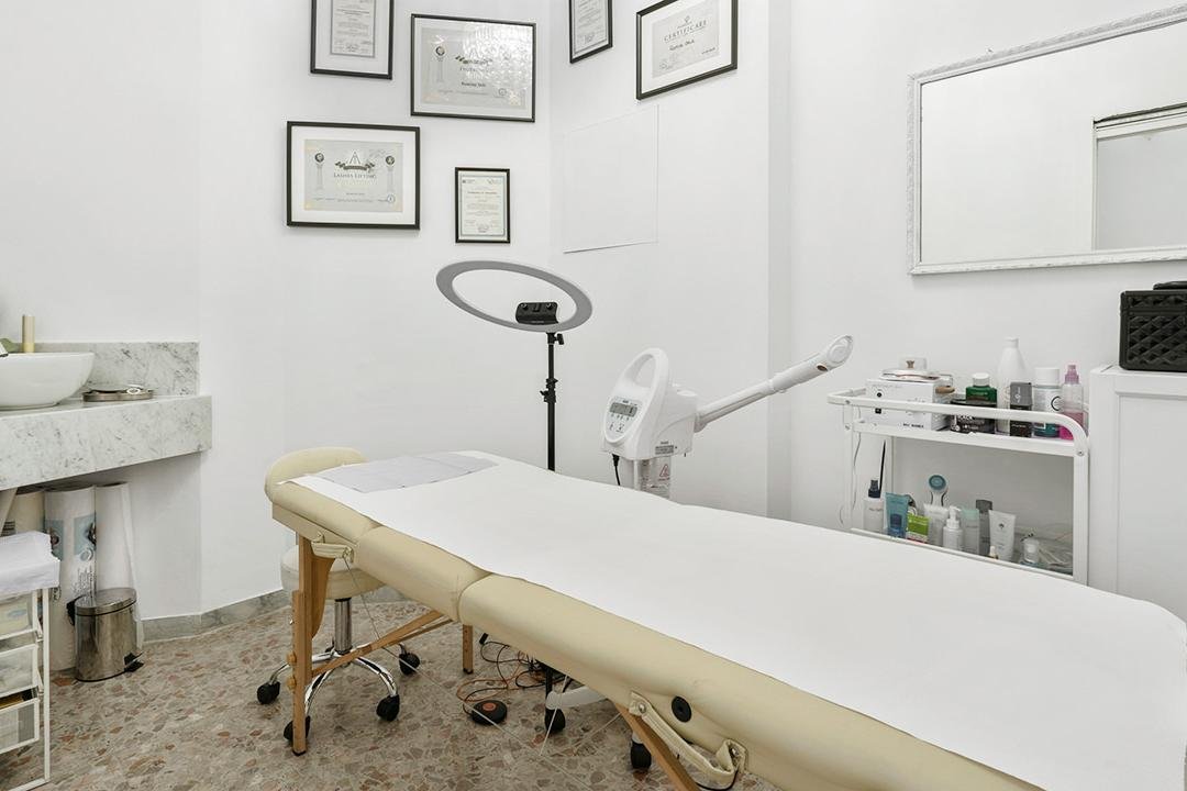 Romina Beauty Studio, Eroi, Roma