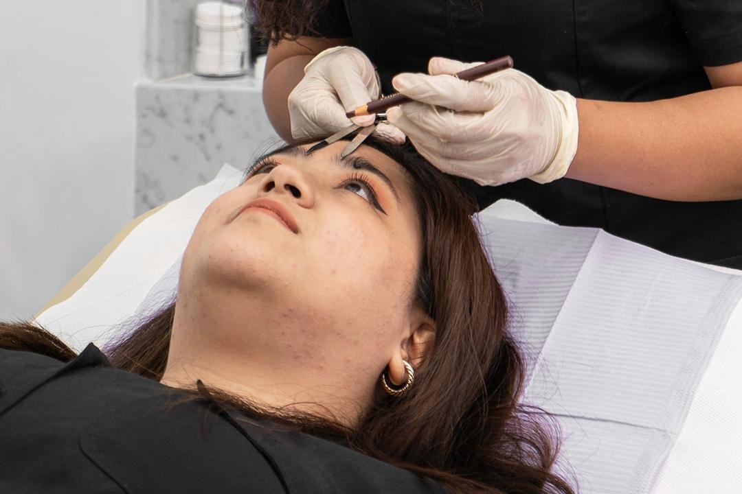 Romina Beauty Studio, Eroi, Roma