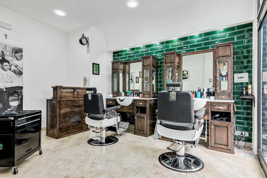 Savior Barber Shop, Palermo