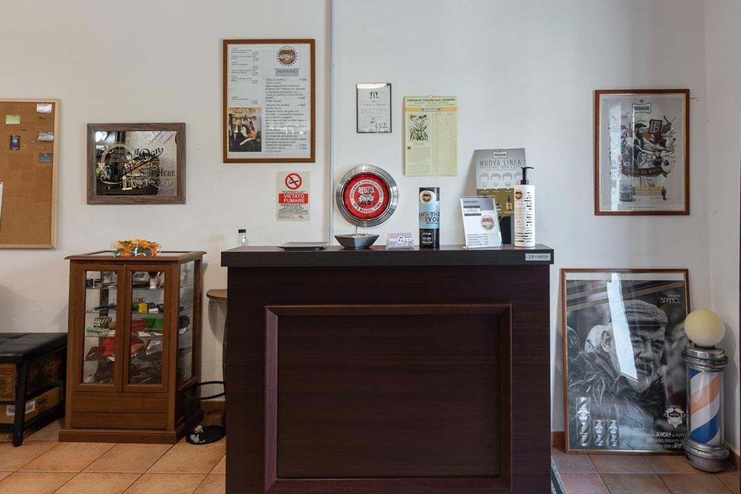 Simone barbershop, Arzachena, Sardegna