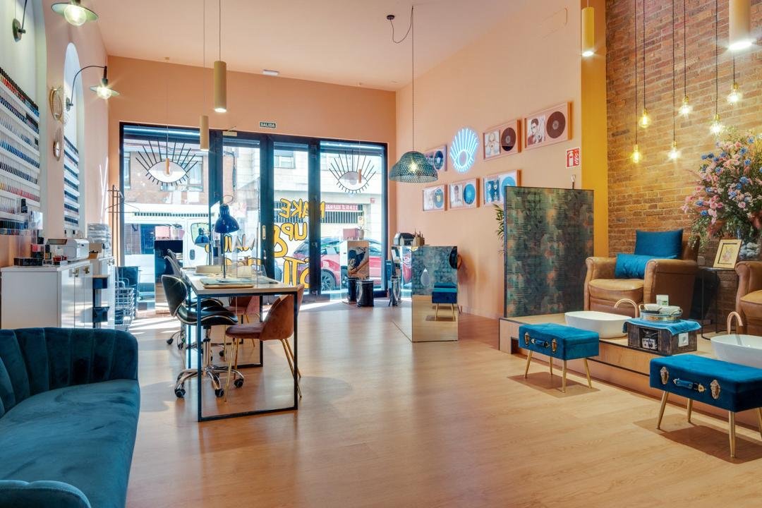 Verónica Studio, Torrelavega