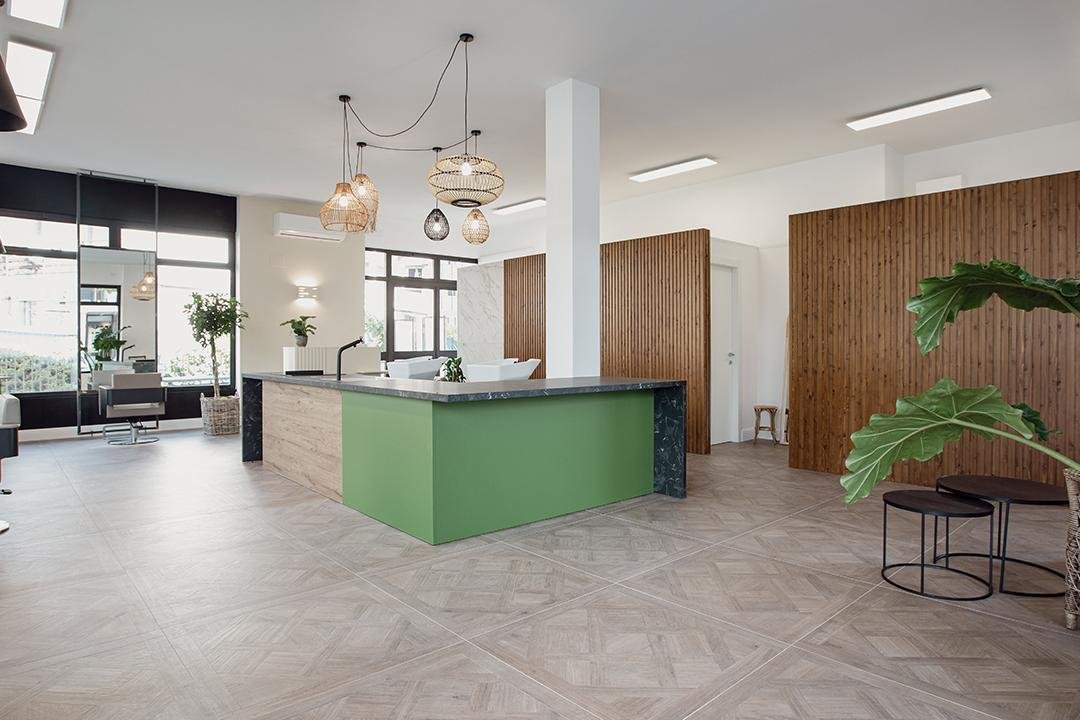 Ana Korra Hairdresser, Piemonte