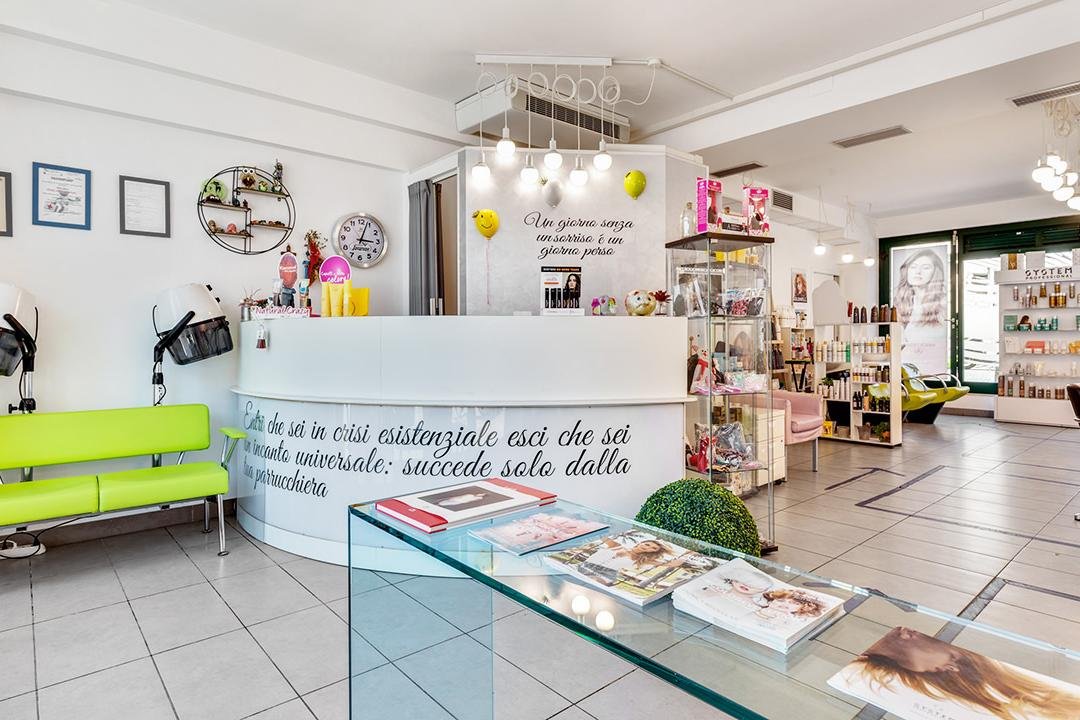 Salone Khettj, Ancona, Marche