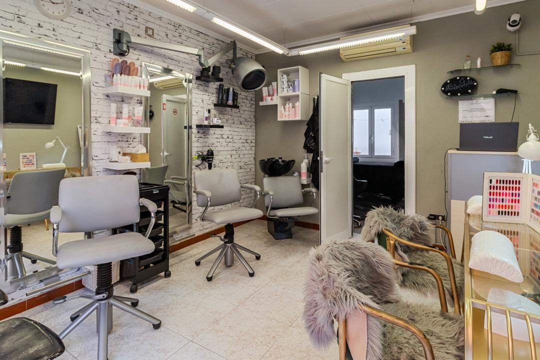 Beauty Salon Vivian Asmat, Pubilla Cases, Provincia de Barcelona