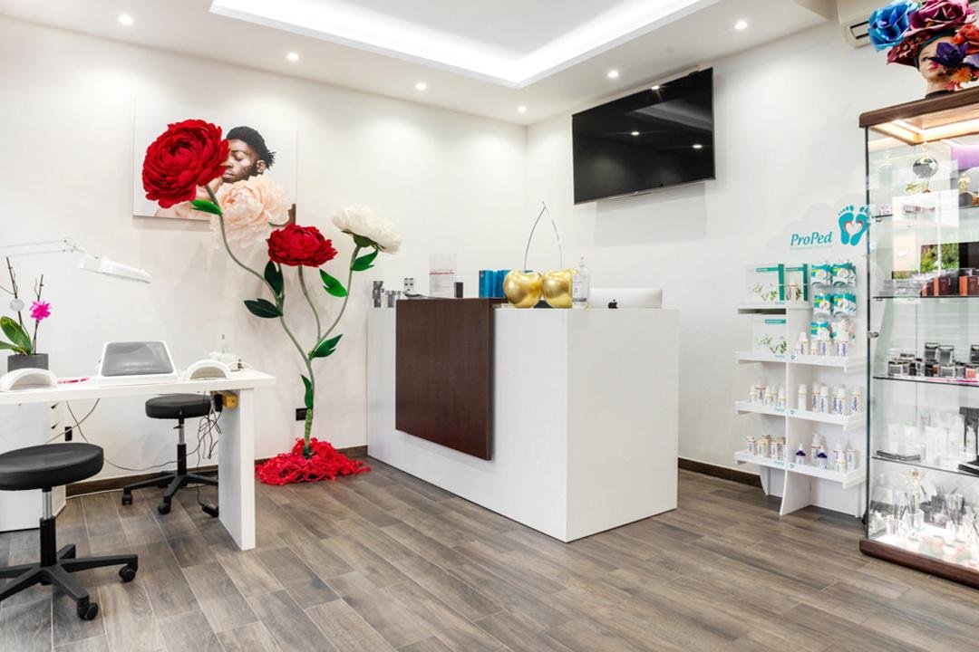 Sevenlashes BeautySalon, Anagnina, Roma