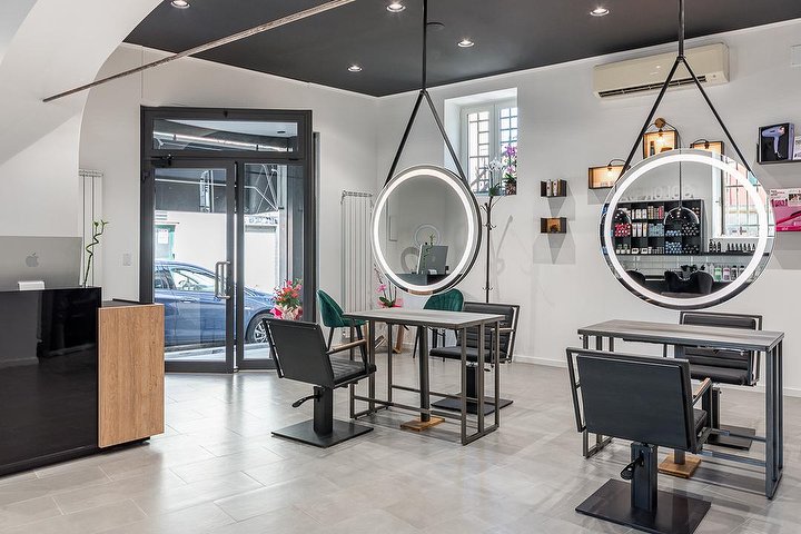 Valentina Di Maggio Hair Salon - Coiffure Genova - Photo de galerie - OneBooking