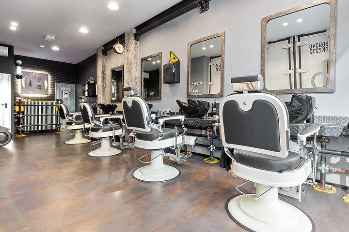 La Barberia Alessio Buccheri  - Barbier Torino - Photo de couverture - OneBooking