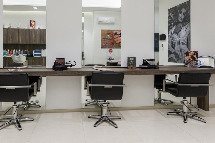 Enphasis Line - Coiffure Lecce - Photo de galerie - OneBooking