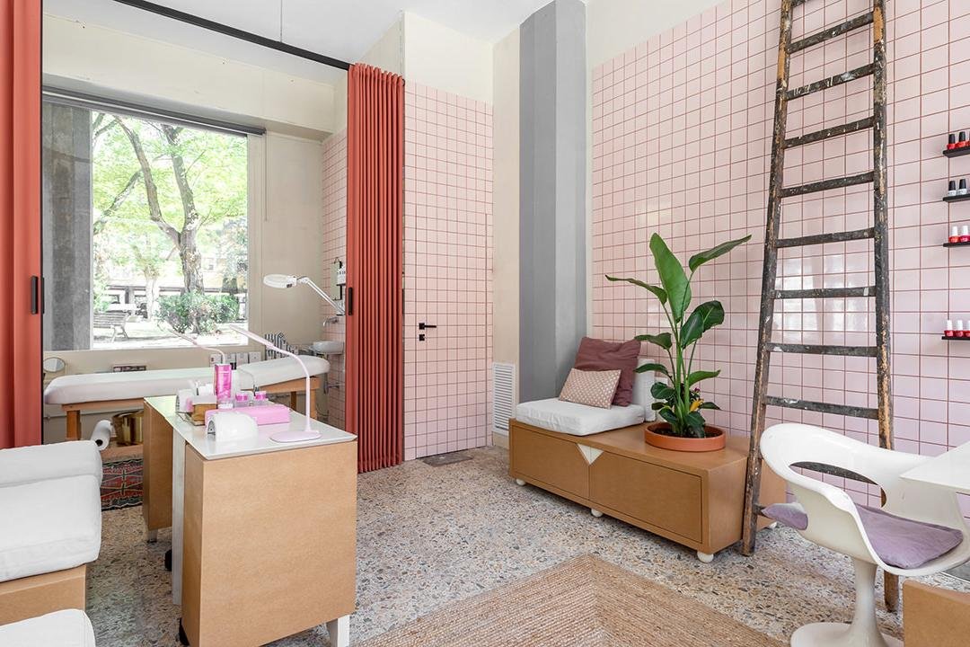 Anita di Virginia Bottari, Villaggio Olimpico, Roma