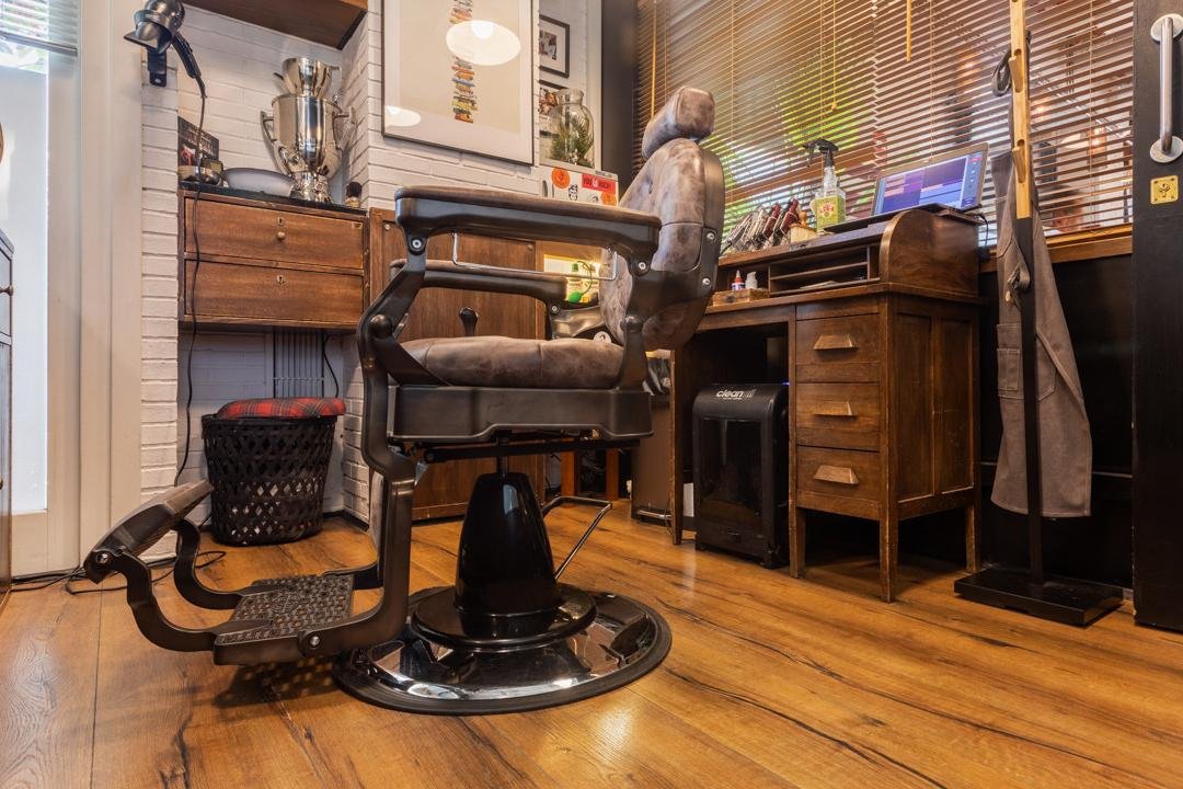 Only You Barber Shop by Diego Gardel, Jerónimos, Madrid