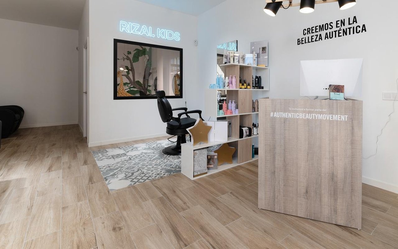 Alisado químico cerca de El Casco, Comunidad de Madrid - Treatwell