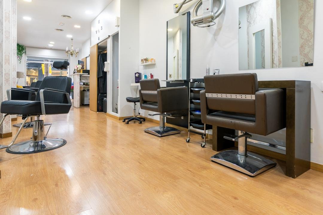 Peluquería Zaira Alves, La Nova Esquerra de l'Eixample, Barcelona