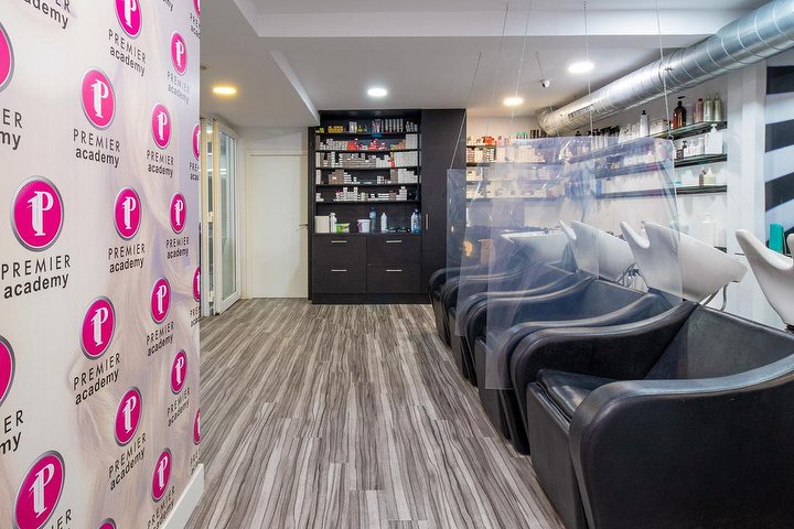 Premier Academy - Barbier Santander - Photo de galerie - OneBooking