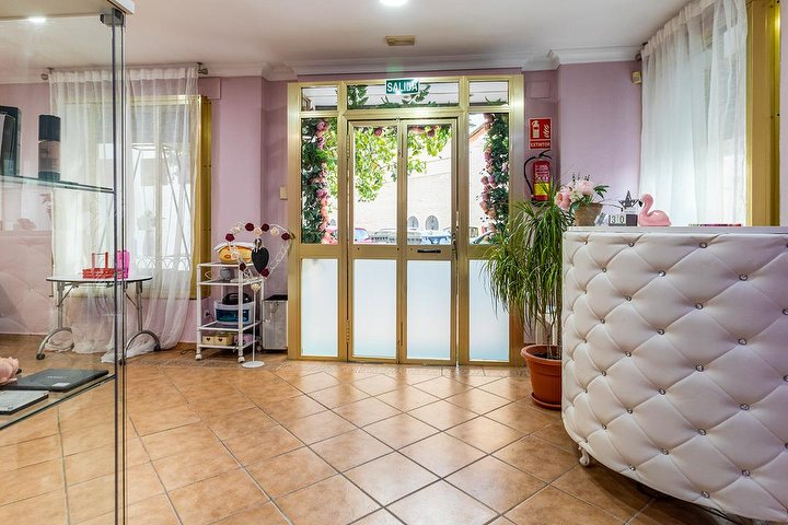 Marine Zakaryan Salón de Belleza - Onglerie Málaga - Photo de galerie - OneBooking