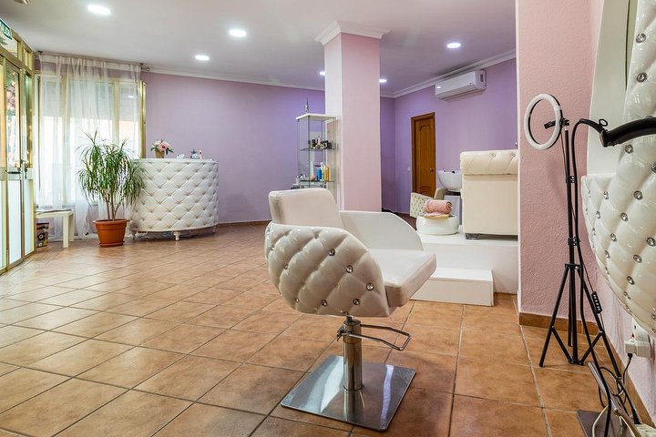 Marine Zakaryan Salón de Belleza - Onglerie Málaga - Photo de galerie - OneBooking