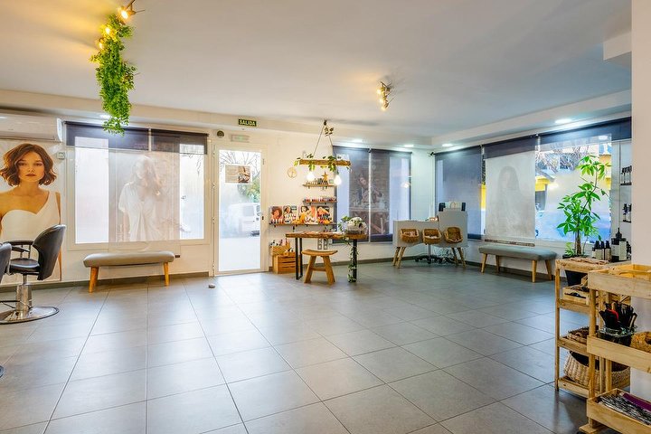 Susana Álvarez Estilistas Unisex - Barbier Cádiz - Photo de galerie - OneBooking