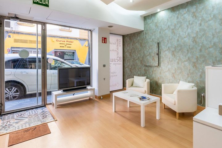 Bukury - Onglerie Granada - Photo de galerie - OneBooking