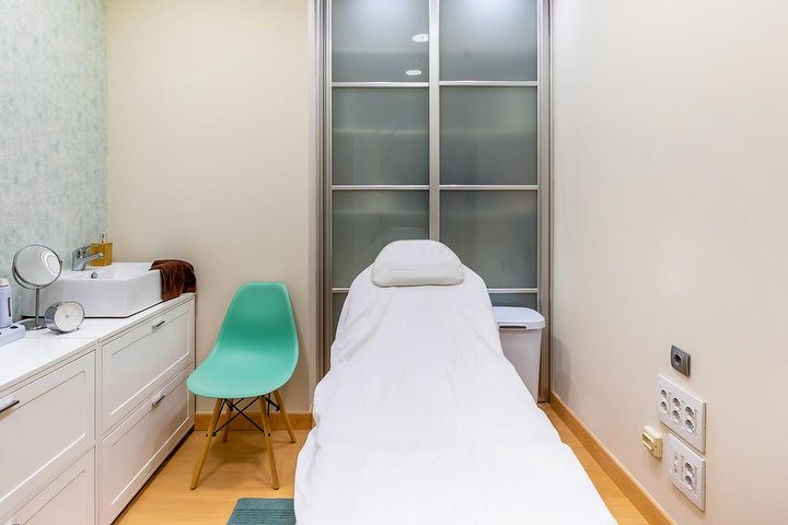Bukury - Onglerie Granada - Photo de galerie - OneBooking
