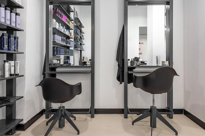 Contesta Rock Hair - Coiffure Milano - Photo de galerie - OneBooking