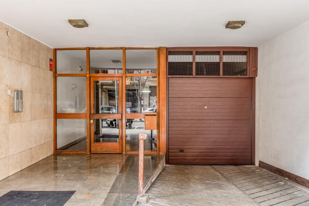 OneMoreLash, L'Antiga Esquerra de l'Eixample, Barcelona