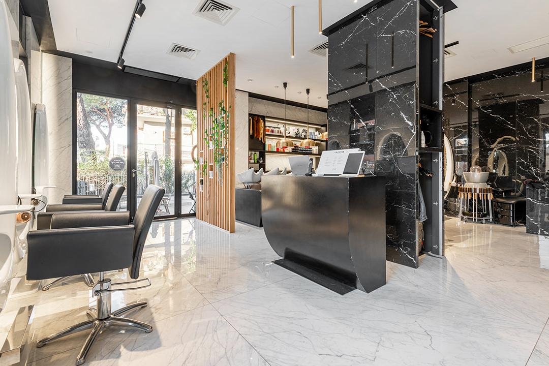 Valentino Parrucchiere, Napoli