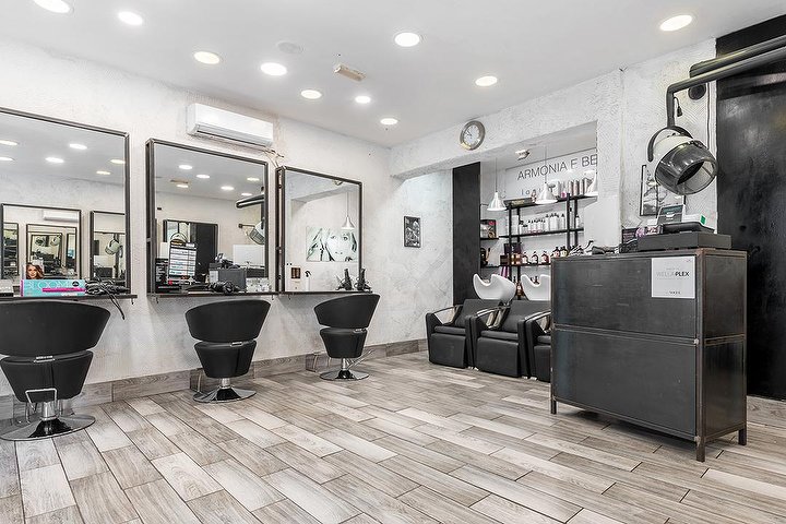 Armonia e Bellezza - Salvo D'Acquisto - Coiffure San Giorgio a Cremano - Photo de galerie - OneBooking