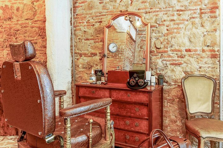 Mr. Braz Steampunk Barbershop - Barbier Barcelona - Photo de galerie - OneBooking
