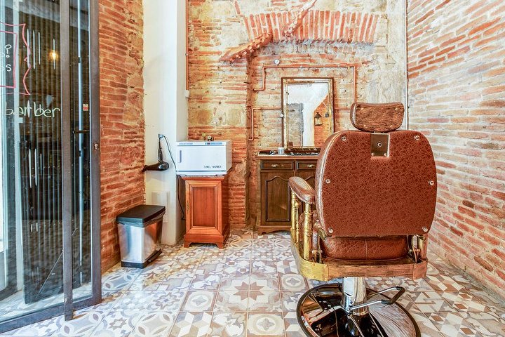 Mr. Braz Steampunk Barbershop - Barbier Barcelona - Photo de galerie - OneBooking