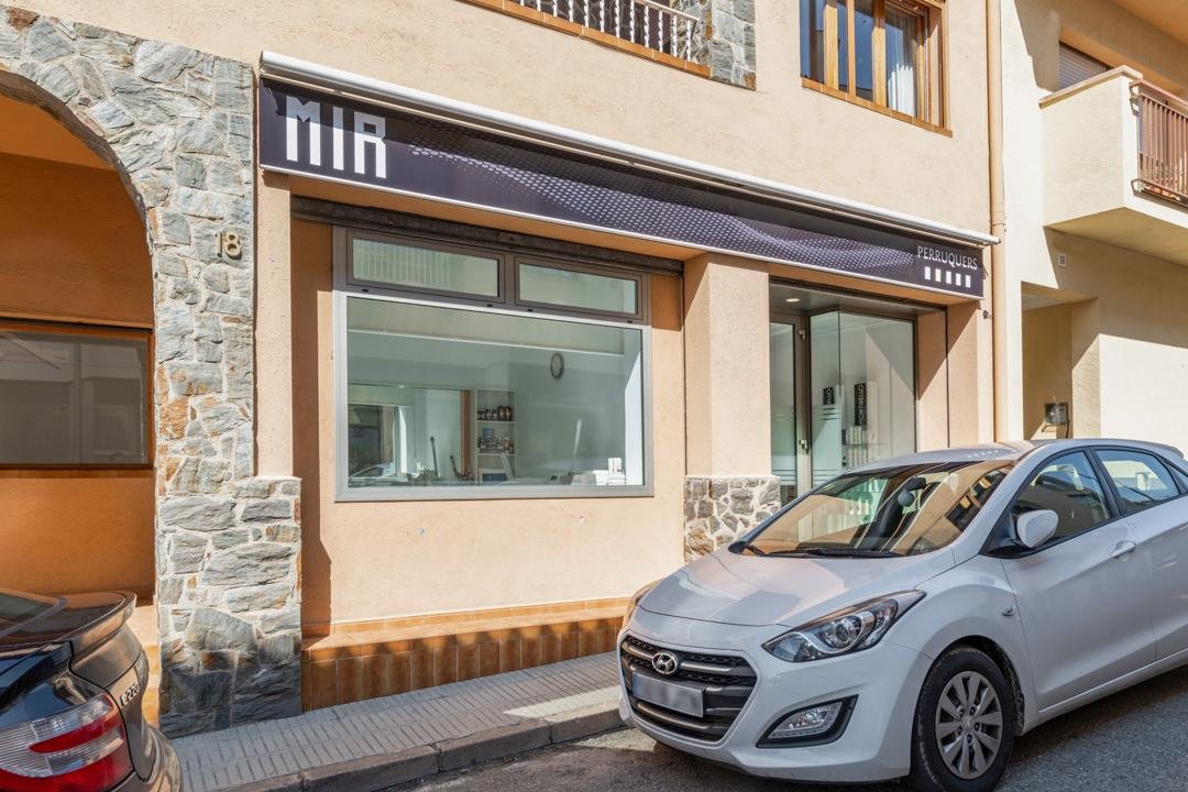 Mir Perruquers, Cataluña