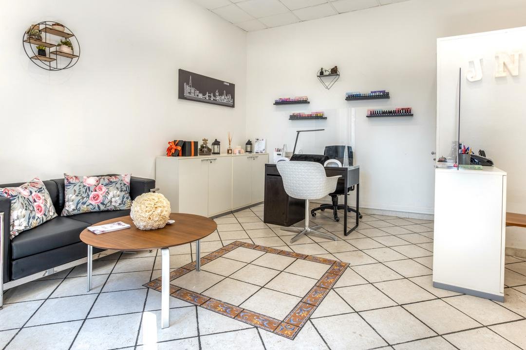 Jee Nails Lab, Navigatori, Roma