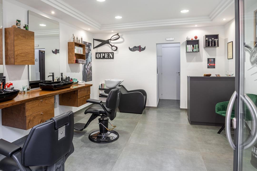 Barber Red , Libertà, Bari