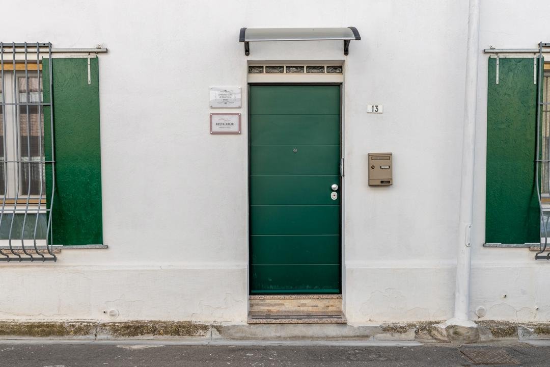 Effe Chic, Elmas, Città metropolitana di Cagliari
