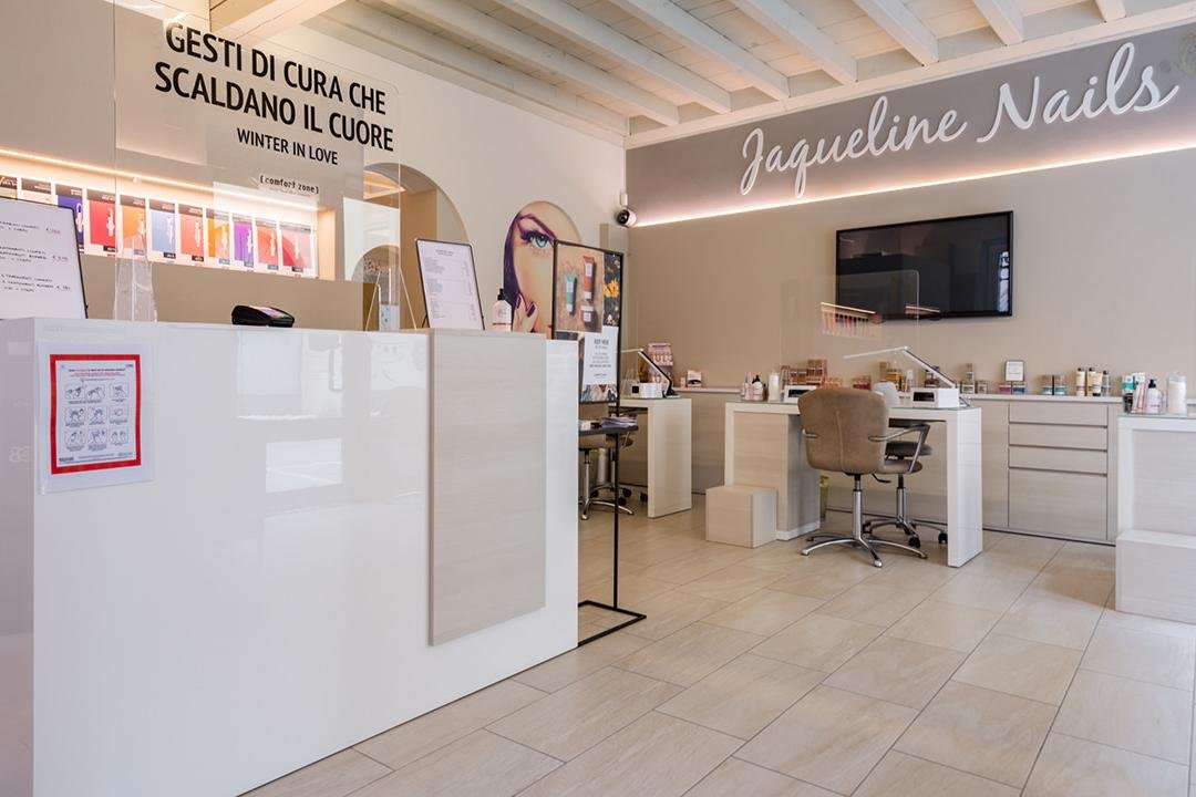 Jaqueline Nails, Mantova, Lombardia