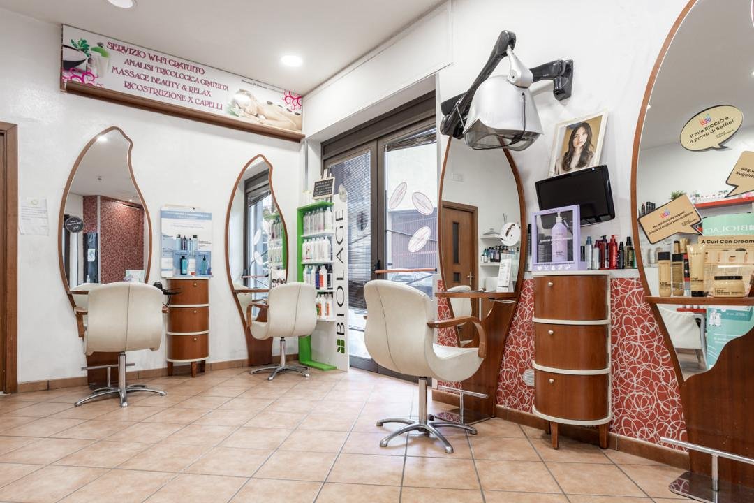 Domenico Di Domenico I Parrucchieri, Campania