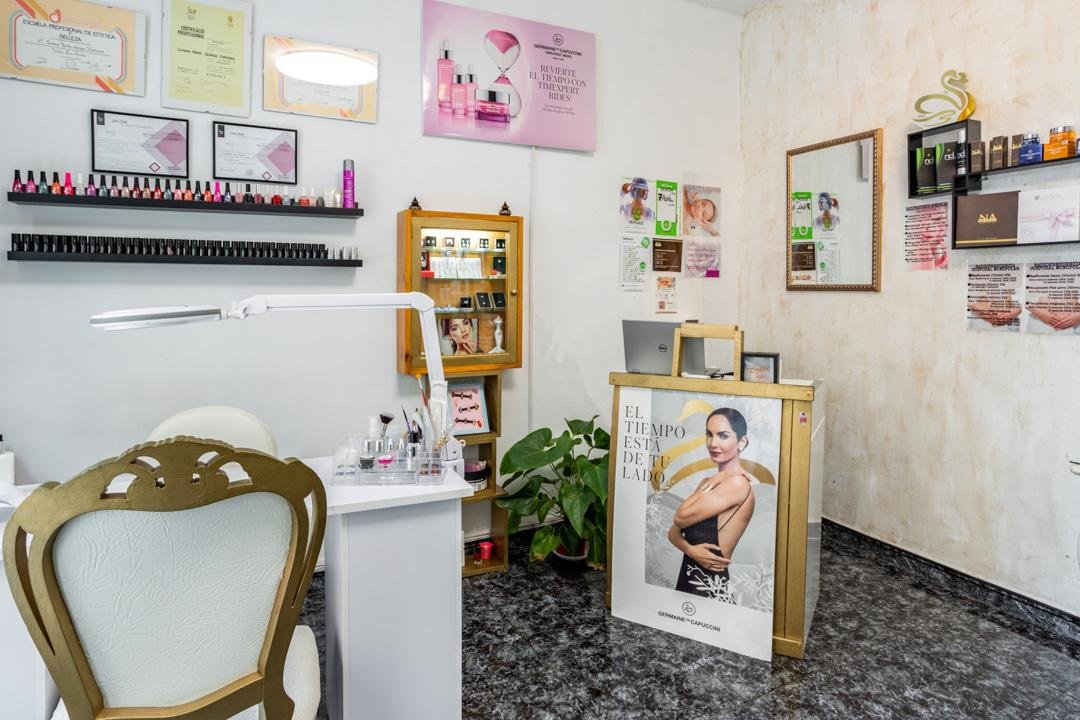 Nailsbar Ciumara & Judith, Can Vidalet, Provincia de Barcelona